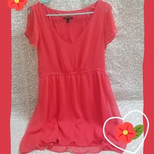 Bright, flirty, and flowy Express dress! NWOT